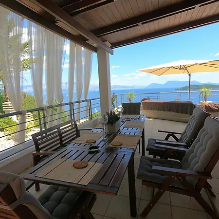 Luxurioese Ferienvilla Fuer 8 Personen Holiday home