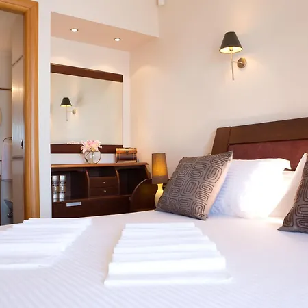 Luxurioese Ferienvilla Fuer 8 Personen *