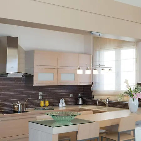 Luxurioese Ferienvilla Fuer 8 Personen Nydri (Lefkada)